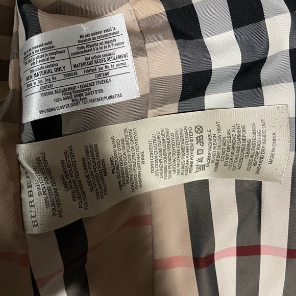 Burberry Puffer Coat - Picture 5 of 6